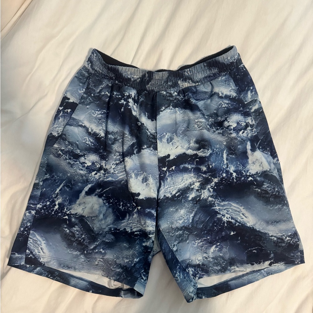 lululemon athletica Blue Ocean Print Athletic Shorts